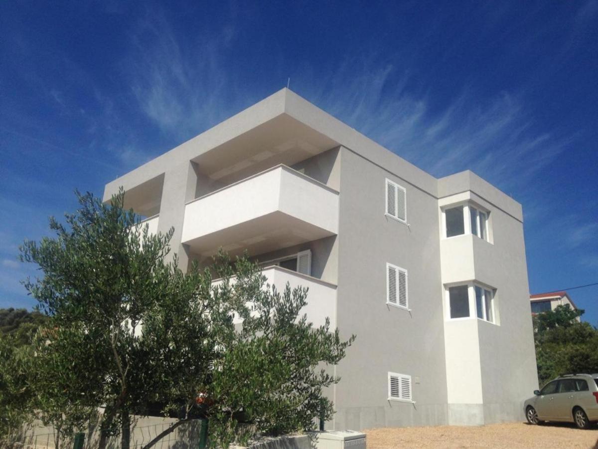 Olive Place 2 Apartment Tisno